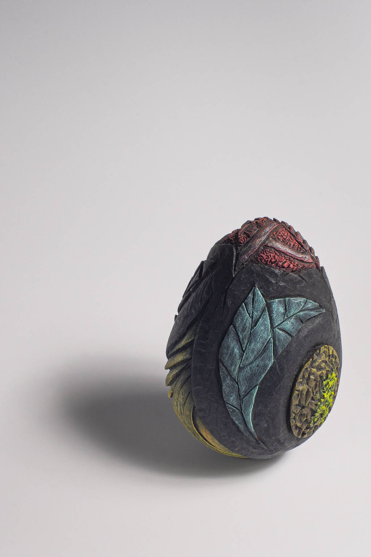 Dragon Egg - une création unique de Coralie Saramago - crédits photo : Boris Bineau